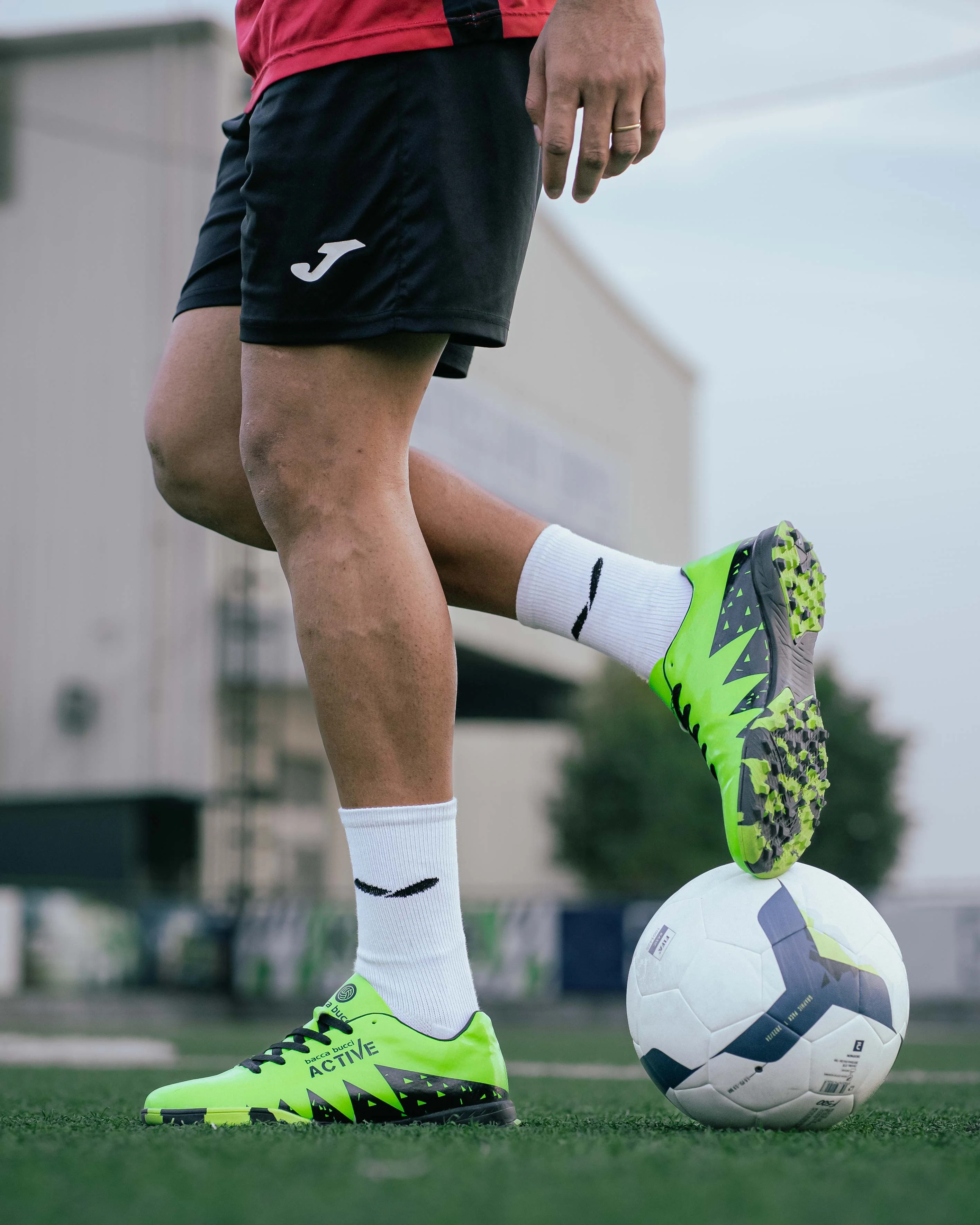 Bacca Bucci Neon Strike - Image 3