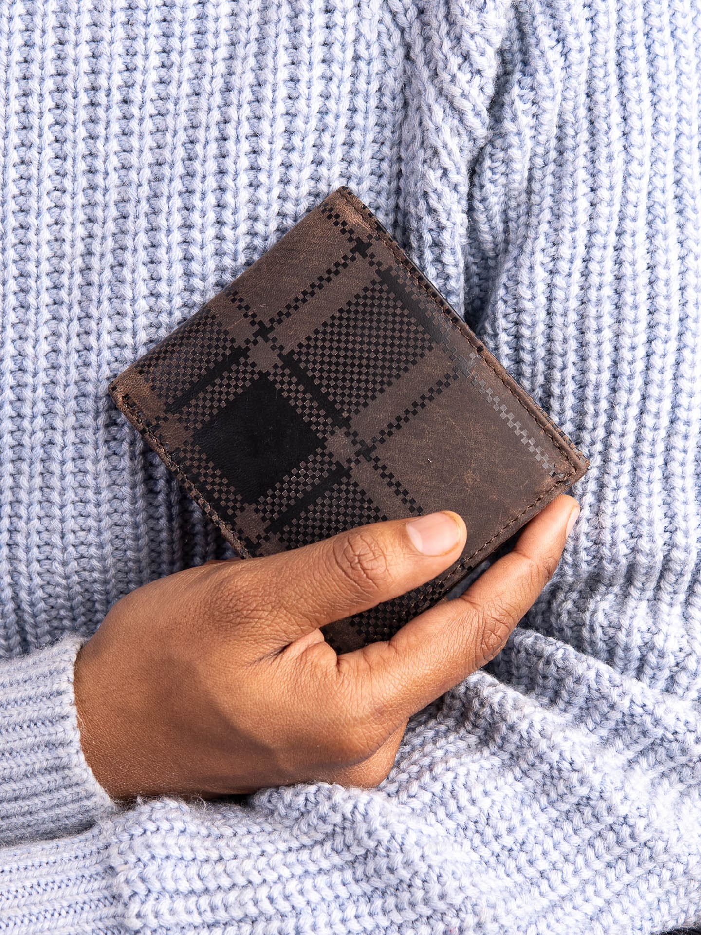 Bacca Bucci Premium Gift Combo: Classic Wallet & Stylish Belt in Elegant Wooden Box - Image 6
