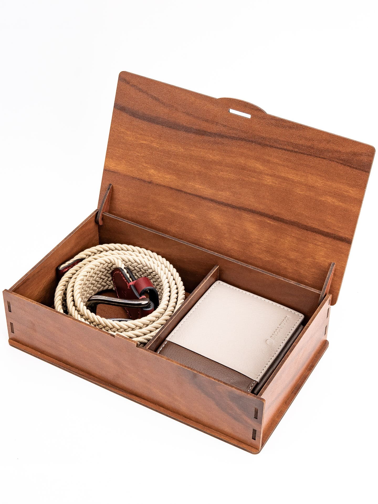 Bacca Bucci Premium Gift Combo: Classic Wallet & Stylish Belt in Elegant Wooden Box - Image 4