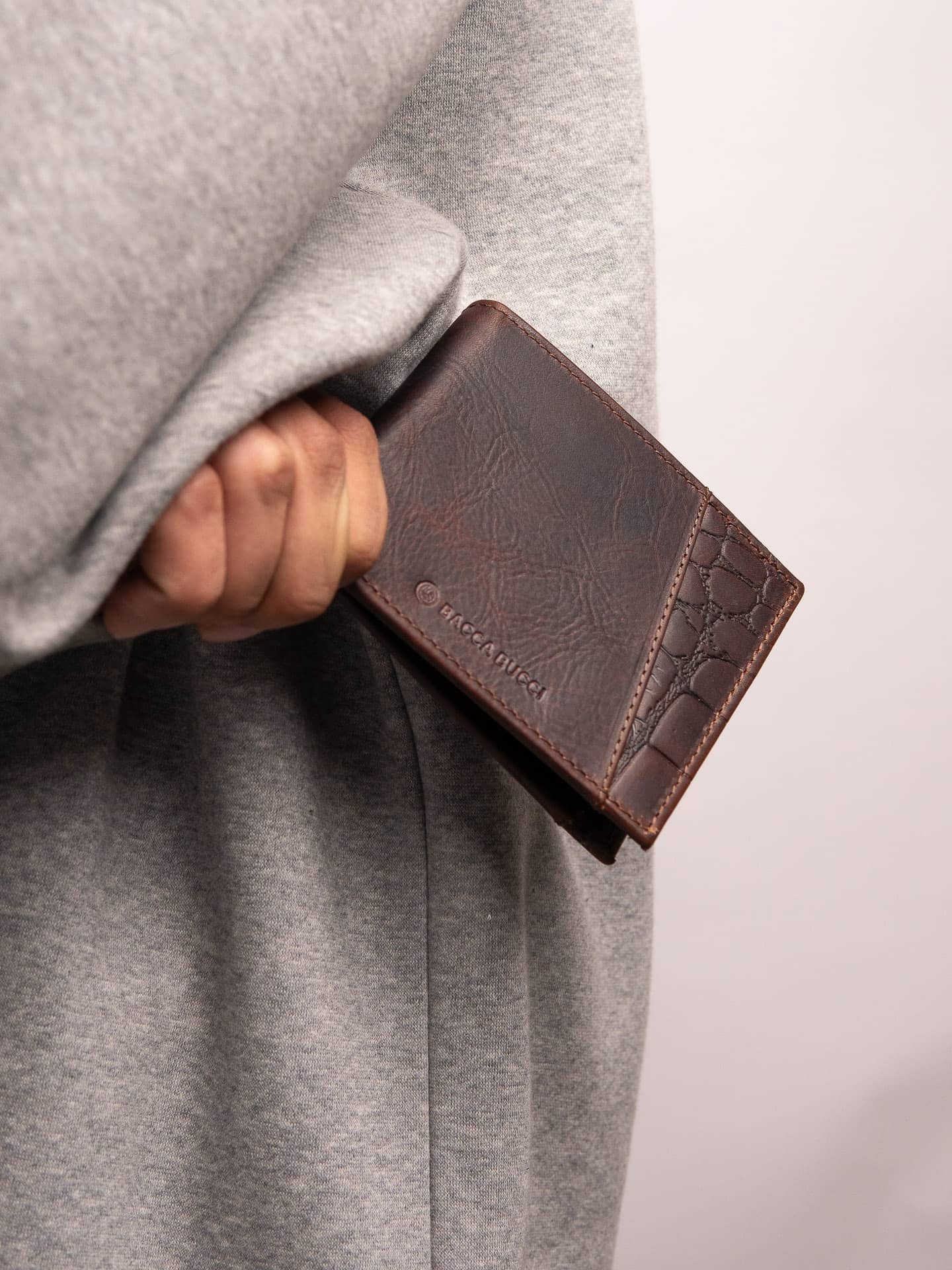 Bacca Bucci ShadowFlex Bifold Wallet for Teens & Gen Z - Image 4