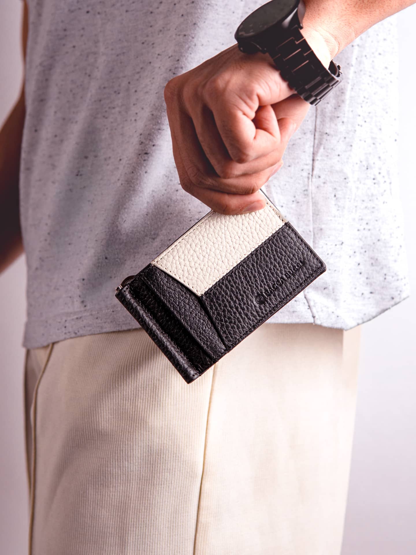 Bacca Bucci Slim Genuine Leather Wallet with Money Clipper - Image 2