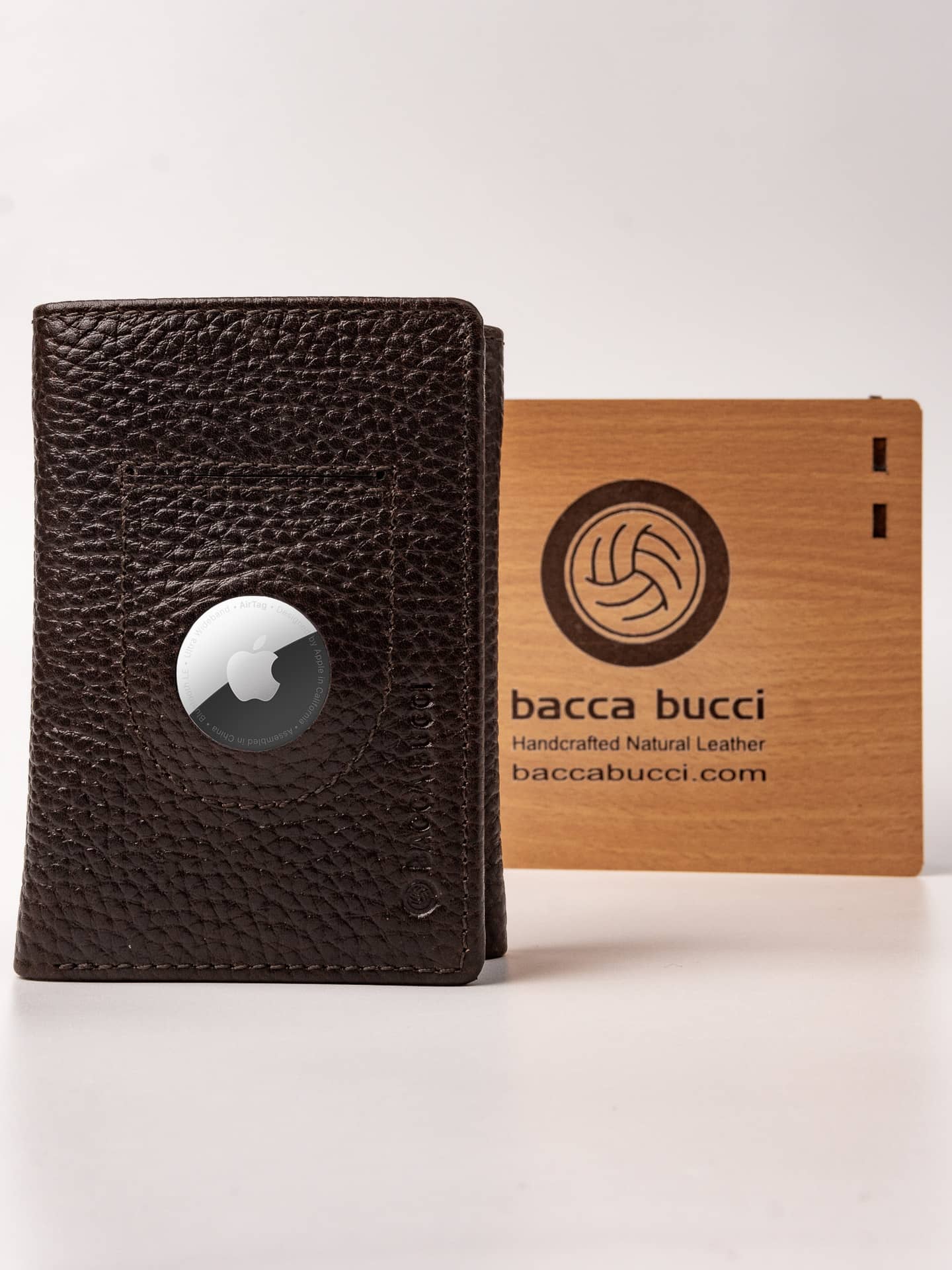 Bacca Bucci Trifold Leather Wallet with AirTag Holder (Only Wallet) - Image 10